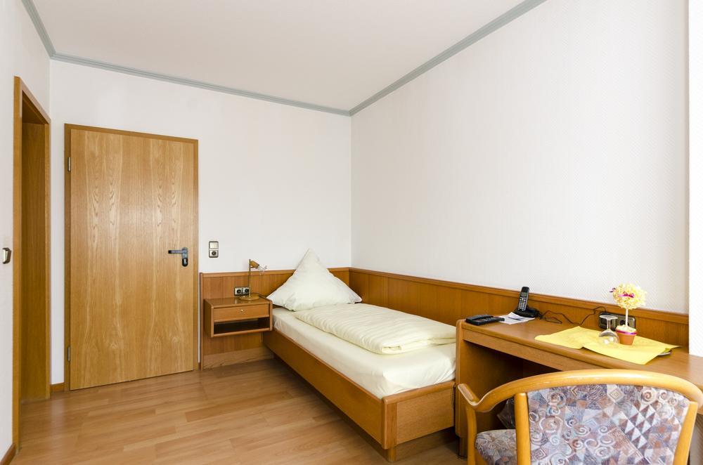 Landhotel Hamburger Hof Nettlingen Zimmer foto